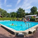 منتزه العطل Europarcs De Wije Werelt أوتيرلو